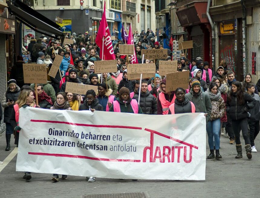 Sarea ehuntzen jarraitzeko Sarea ehuntzen jarraitzeko